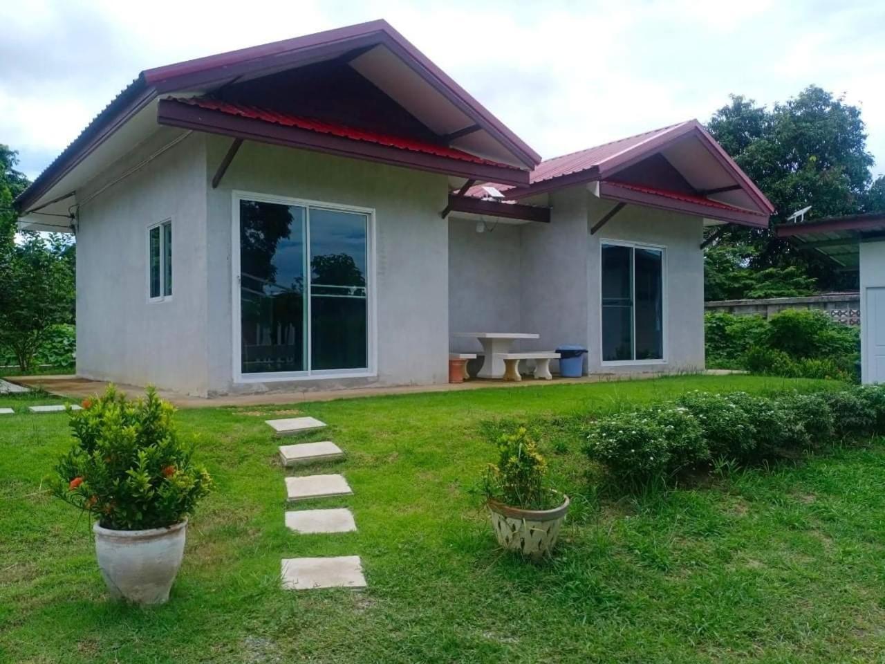 Baan Rabiangdao Uthaithani Uthai Thani Exterior photo